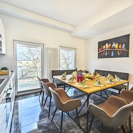 Designer Loft Fuer Bis Zu 15, Whirlpool, Infrarotsauna, Billard, Pokertisch, 2 Baeder * Nürnberg
