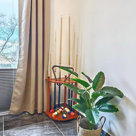 Designer Loft Fuer Bis Zu 15, Whirlpool, Infrarotsauna, Billard, Pokertisch, 2 Baeder