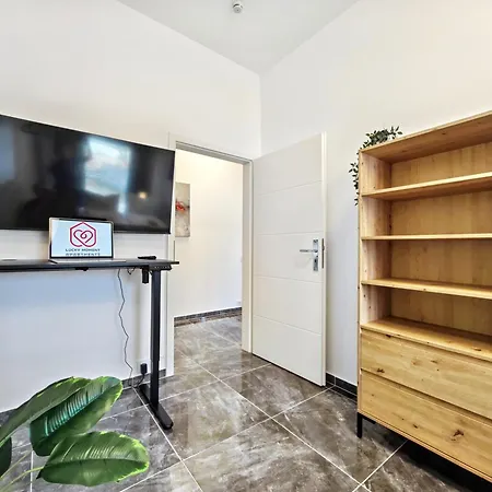Designer Loft Fuer Bis Zu 15, Whirlpool, Infrarotsauna, Billard, Pokertisch, 2 Baeder شقة نورنبيرغ