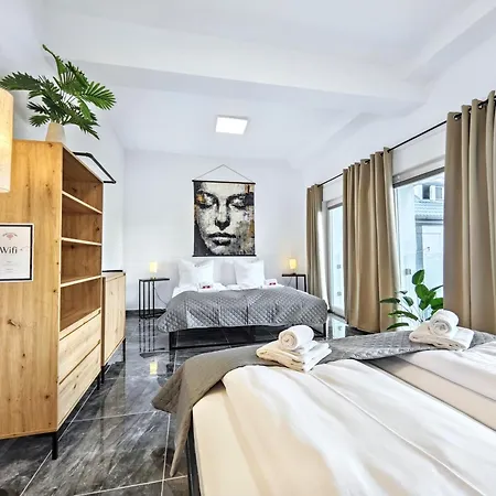 Designer Loft Fuer Bis Zu 15, Whirlpool, Infrarotsauna, Billard, Pokertisch, 2 Baeder * نورنبيرغ