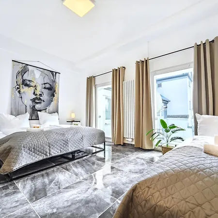 Designer Loft Fuer Bis Zu 15, Whirlpool, Infrarotsauna, Billard, Pokertisch, 2 Baeder *