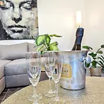 Designer Loft Fuer Bis Zu 15, Whirlpool, Infrarotsauna, Billard, Pokertisch, 2 Baeder נירנברג