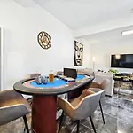 Designer Loft Fuer Bis Zu 15, Whirlpool, Infrarotsauna, Billard, Pokertisch, 2 Baeder דירה
