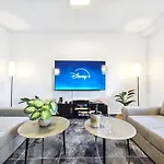 דירה Designer Loft Fuer Bis Zu 15, Whirlpool, Infrarotsauna, Billard, Pokertisch, 2 Baeder *