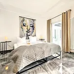 Designer Loft Fuer Bis Zu 15, Whirlpool, Infrarotsauna, Billard, Pokertisch, 2 Baeder נירנברג