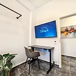 Designer Loft Fuer Bis Zu 15, Whirlpool, Infrarotsauna, Billard, Pokertisch, 2 Baeder דירה
