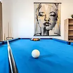 דירה Designer Loft Fuer Bis Zu 15, Whirlpool, Infrarotsauna, Billard, Pokertisch, 2 Baeder *