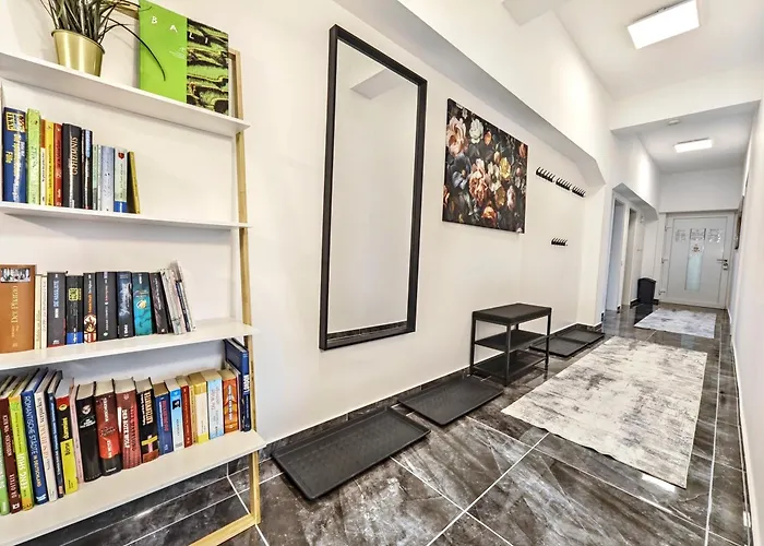 Designer Loft Fuer Bis Zu 15, Whirlpool, Infrarotsauna, Billard, Pokertisch, 2 Baeder *