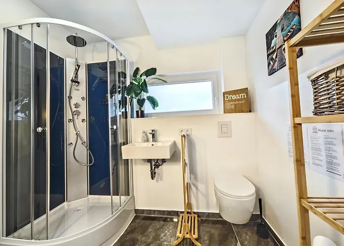 Appartamento Designer Loft Fuer Bis Zu 15, Whirlpool, Infrarotsauna, Billard, Pokertisch, 2 Baeder *