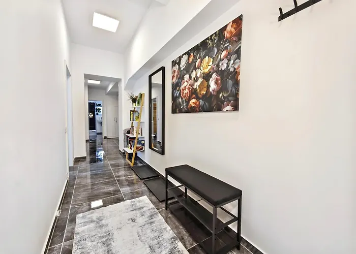 Designer Loft Für Bis Zu 15, Whirlpool, Infrarotsauna, Billard, Pokertisch, 2 Bäder Apartment *