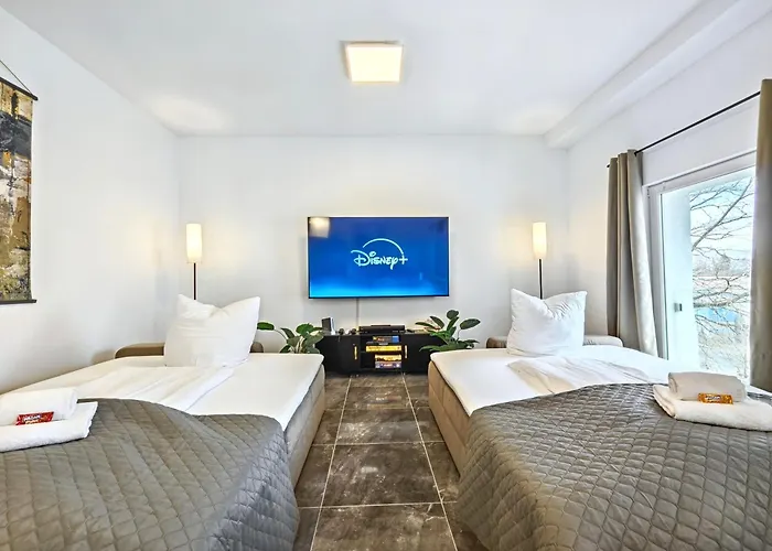 Designer Loft Für Bis Zu 15, Whirlpool, Infrarotsauna, Billard, Pokertisch, 2 Bäder Apartment